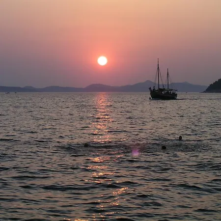 Bajo - Free Parking Apartment Dubrovnik